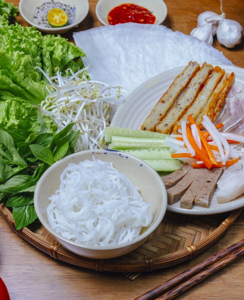 THẬP CẨM CUỐN BÁNH TRÁNG